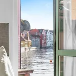 Apartmán Seafront With Parking And Self Check-in! Bergen