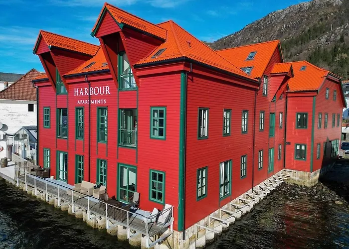 Seafront With Parking And Self Check-in!