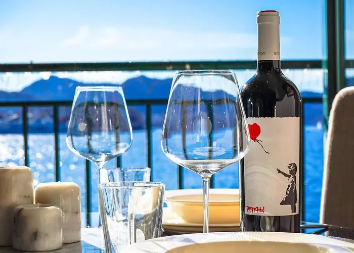 公寓 Seafront With Parking And Self Check-in!